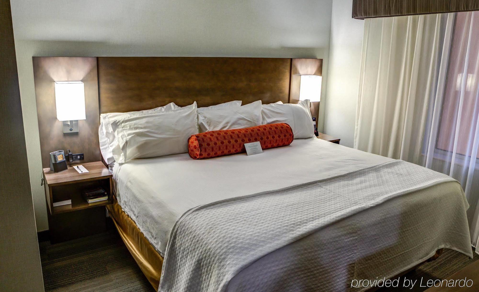 Hotel Doubletree By Hilton West Sanford Medical Center Area 4*